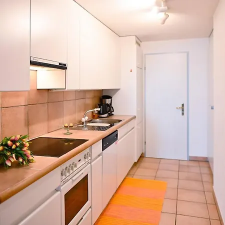Ruga House In 3 *
